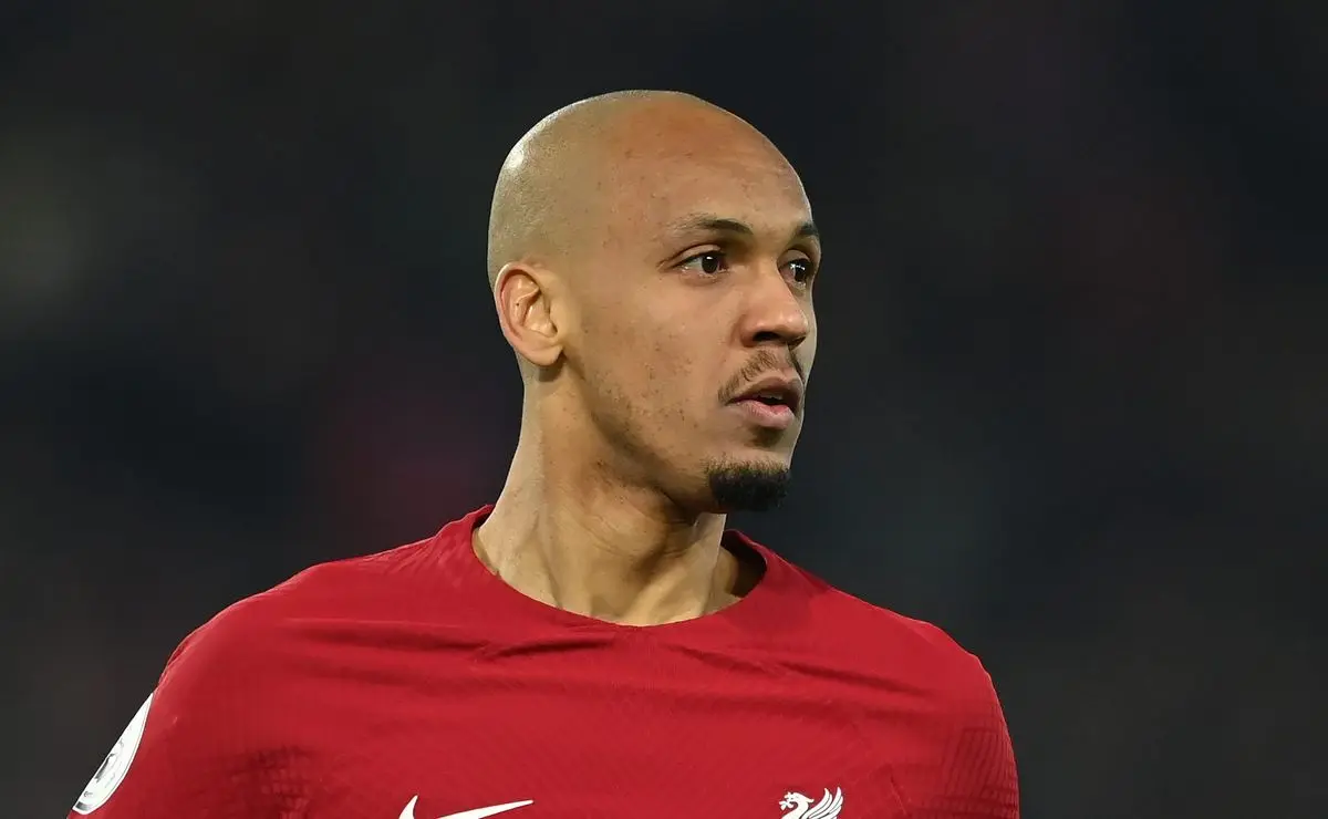 Vasco surge como concorrente na disputa por Fabinho, volante desejado por Palmeiras e Fluminense