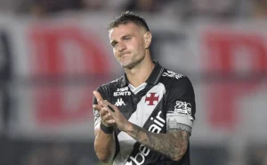 Vegetti desperta interesse de clubes, mas reitera permanência no Vasco até 2026