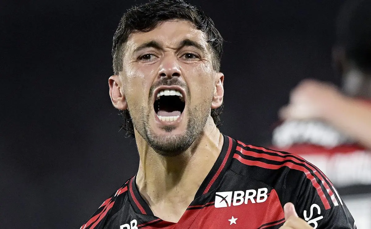 Vidente prevê título do Brasileirão Betano para o Flamengo após vitória contra o Ceará