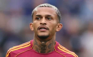 Wesley, ex-jogador do Flamengo, encanta a Europa com atuação e gol decisivo pela Roma Wesley, ex-jogador do Flamengo, encanta a Europa com atuação e gol decisivo pela Roma