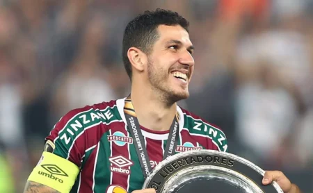 Zenit impede saída de Nino, frustrando o Cruzeiro.