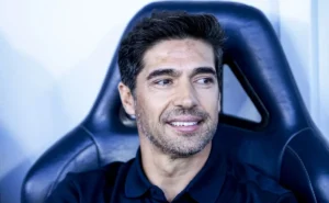 A aposta de Abel Ferreira em Maurício resulta em vitória para o treinador