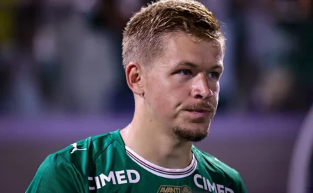 Abel preserva Bruno Fuchs e Ramón Sosa, e dupla desfalca o Palmeiras no duelo do Paulista