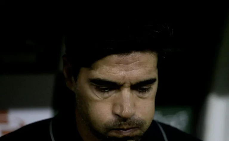 Abel reconhece vexame do Palmeiras após goleada e cobra o elenco: “Será ainda pior se não aprendermos”