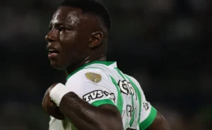 Acerto com o Vasco: Hinestroza deixa o Palmeiras por decisão de Abel e questões financeiras