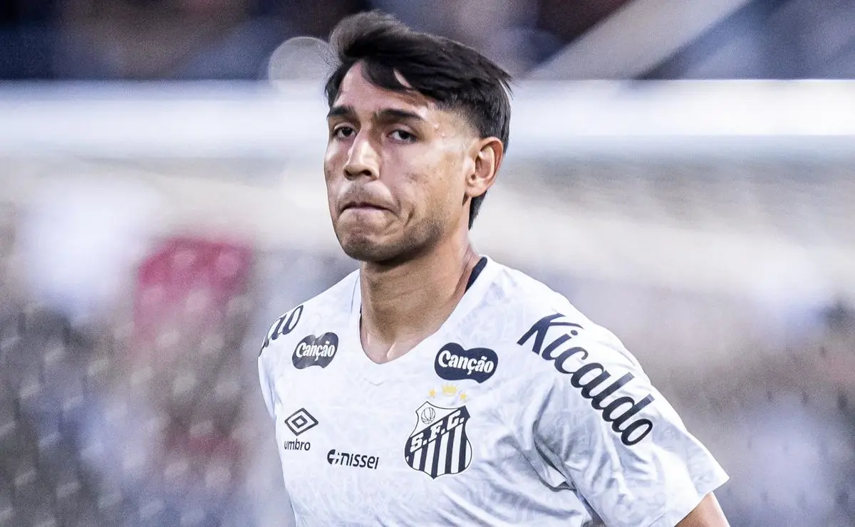 Alexis Duarte: Vojvoda planeja aumentar a participação do zagueiro no Santos