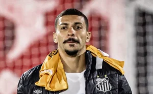 Alison, ex-jogador do Santos, anuncia aposentadoria após um mês no Criciúma