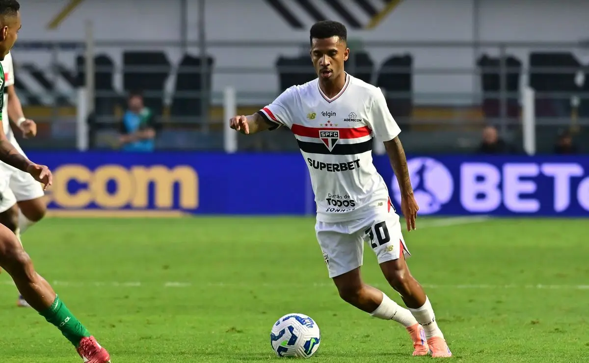 Após decisão, São Paulo recebe nova investida do Flamengo por Marcos Antônio