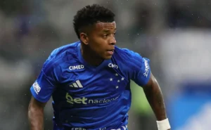 Arroyo vê proposta do Oriente Médio recusada pelo Cruzeiro, que sequer ouviu valores