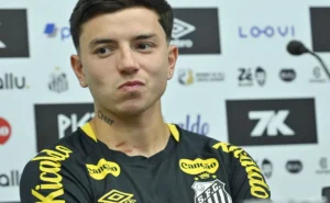 Barreal indica que o Santos buscará repetir fórmula vitoriosa do Brasileirão para vencer o Corinthians no Paulistão Barreal indica que o Santos buscará repetir fórmula vitoriosa do Brasileirão para vencer o Corinthians no Paulistão