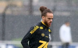 Billal acerta contrato de R$ 1 milhão com o Santos e rejeita proposta do Hapoel Tel Aviv Billal acerta contrato de R$ 1 milhão com o Santos e rejeita proposta do Hapoel Tel Aviv