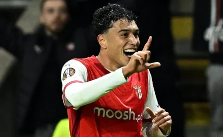 Braga pede R$ 22 milhões por Vitor Carvalho, e Grêmio avalia proposta pelo meia