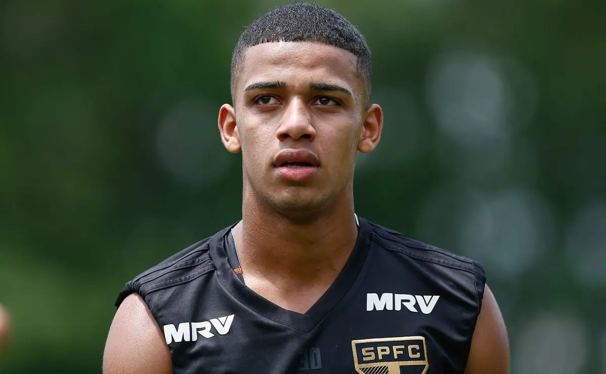 Brenner acerta com o Vasco e demonstra entusiasmo pelo reencontro com Fernando Diniz