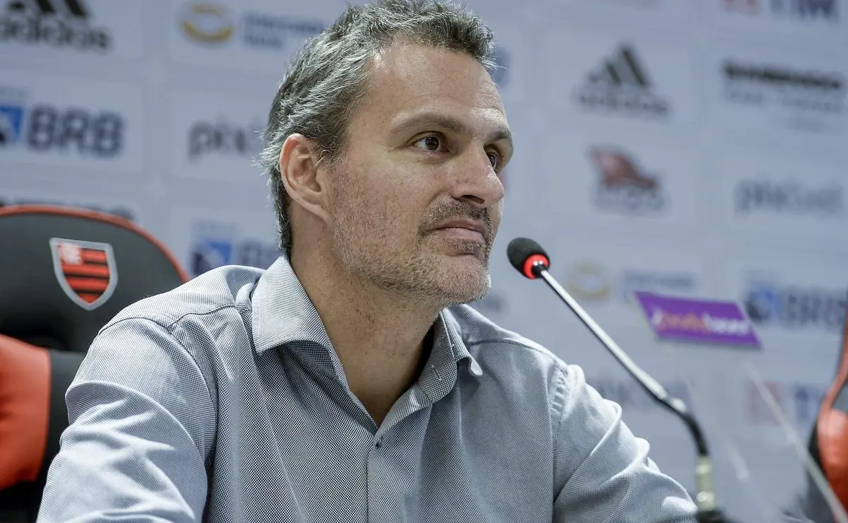 Bruno Spindel é apresentado no Cruzeiro e esclarece situação de Kaio Jorge no Flamengo