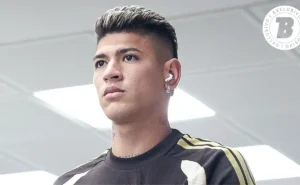 Carrascal recebe propostas e define futuro: permanência no Flamengo confirmada