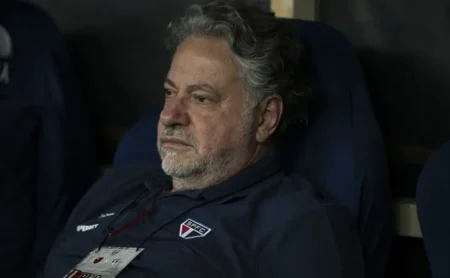 Casares renuncia e São Paulo define novo comando político