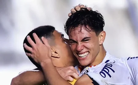 Chermont à vista: Ajax e Santos negociam valores de transferência que podem chegar a R$ 62 milhões