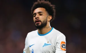 Claudinho manifesta interesse em jogar no Santos de Neymar e Gabigol, mas custo elevado inviabiliza transferência Claudinho manifesta interesse em jogar no Santos de Neymar e Gabigol, mas custo elevado inviabiliza transferência