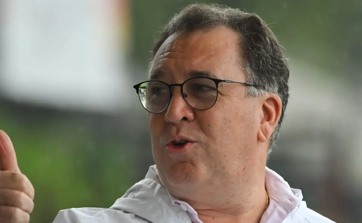 Conselheiros pressionam diretoria por análise de custos de contrato com Billal Brahimi no Santos