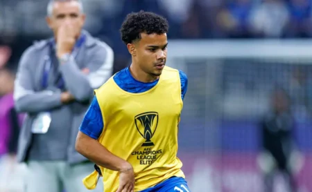 Corinthians avança em Kaio César após contratar Gabriel Paulista e Matheus Pereira