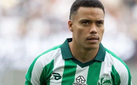 Corinthians e Vasco disputam a contratação de Luis Mandaca