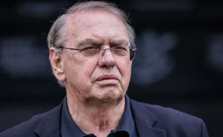 Corinthians elimina débito com Félix Torres e suspensão da FIFA ao quitar R$ 41,6 milhões