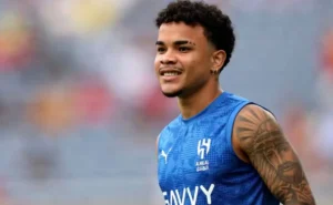 Corinthians freia anúncios e bastidores expõem o que falta para anunciar Milans e Kaio César