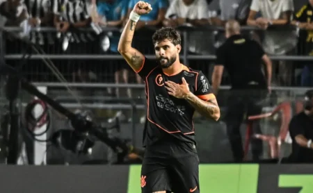 Corinthians mantém Yuri Alberto, mas já estuda proposta para meio do ano