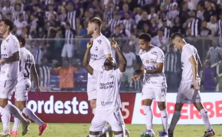 Corinthians não demonstra interesse em Dieguinho, destaque do Ceará, no momento.