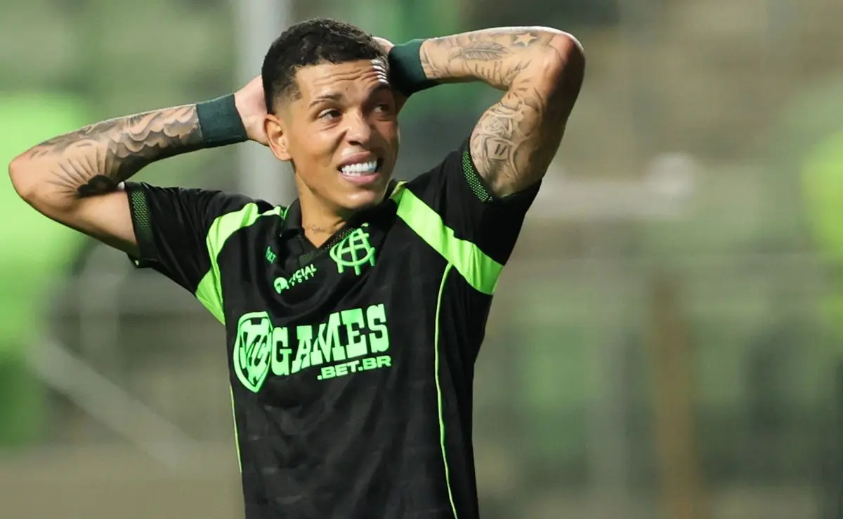 Corinthians pode contratar Kauã Diniz, volante do América-MG, em possívelChapéu no Botafogo, informa Nicola