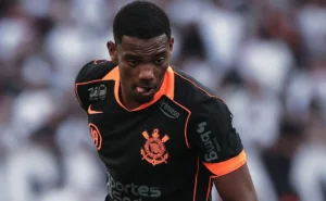 Corinthians prepara venda de André nos bastidores: multa de R$ 630 milhões