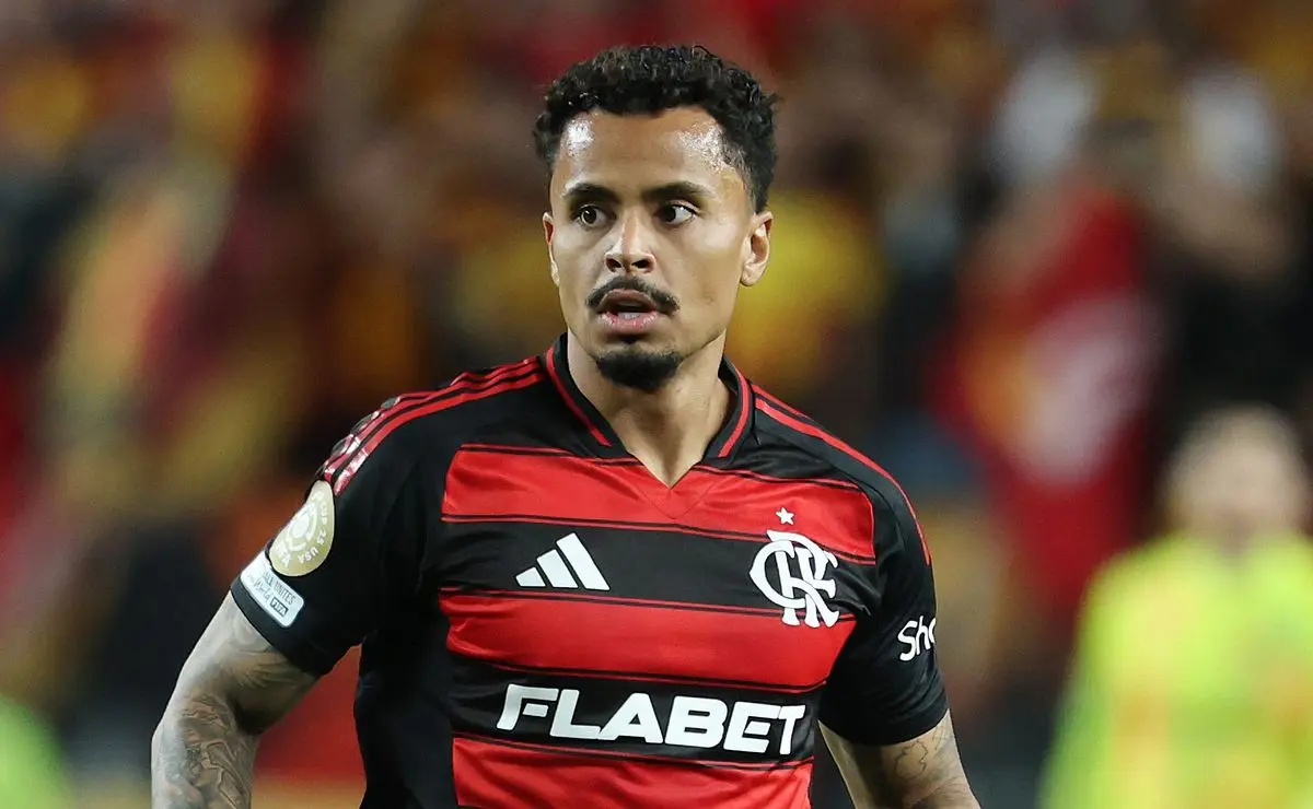 Corinthians recua em negociação com Allan, do Flamengo, e busca alternativas, informa jornalista
