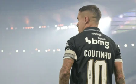 Coutinho mantém invencibilidade e Vasco registra maior venda de janeiro na história