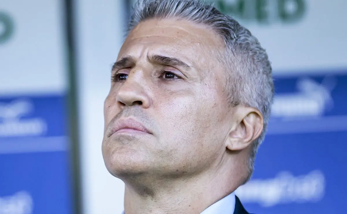 Crespo menciona o Santos e expressa preocupação com possível rebaixamento do São Paulo no Paulistão