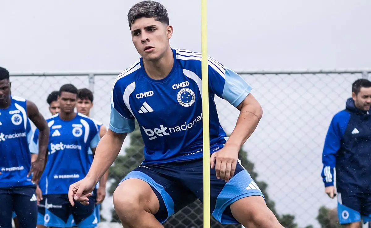 Cruzeiro intensifica treinos e acelera preparação para estreia no Mineiro contra o Pouso Alegre-MG Cruzeiro intensifica treinos e acelera preparação para estreia no Mineiro contra o Pouso Alegre-MG