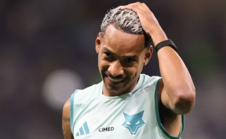 Cruzeiro oferece renovação e um dos maiores salários do Brasil a Matheus Pereira Cruzeiro oferece renovação e um dos maiores salários do Brasil a Matheus Pereira