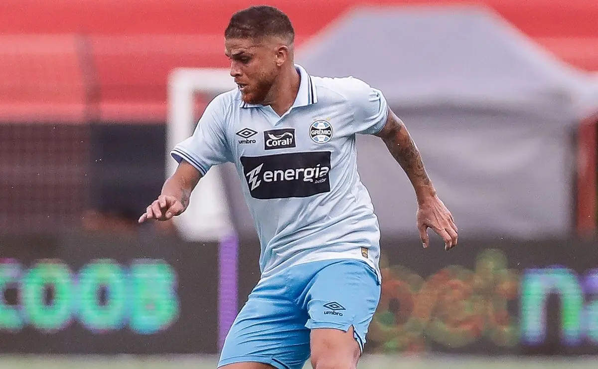 Cuéllar pode deixar o Grêmio antes do fim do contrato por decisão de Luís Castro