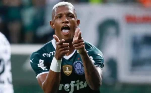 Danilo acerta retorno ao Palmeiras, confirma Benja Danilo acerta retorno ao Palmeiras, confirma Benja