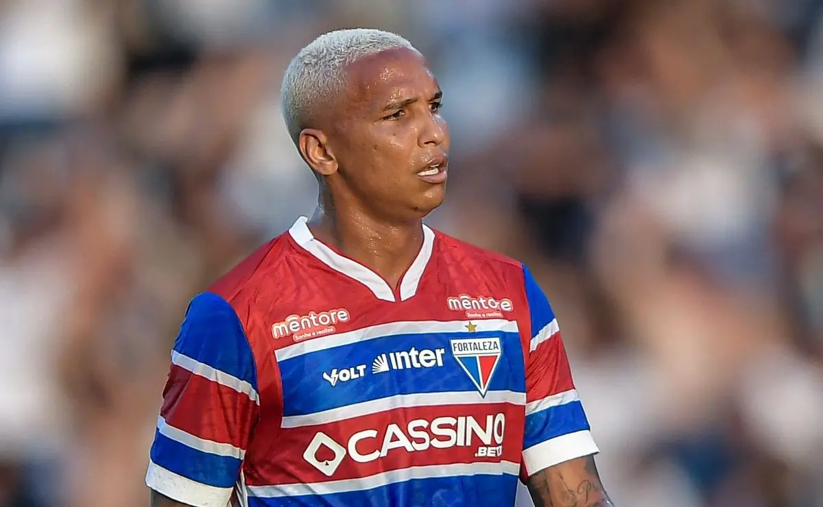 Deyverson, ex-Palmeiras, acerta com o Vasco após deixar o Fortaleza