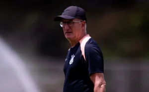 Dorival Júnior elogia atitude de Marcelo Paz em negociação por reforços do Corinthians
