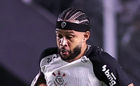 Dorival define escalação com força máxima para Flamengo x Corinthians na Supercopa do Brasil