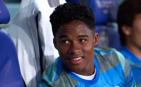 Endrick estreia com gol pelo Lyon e reacende esperanças na Europa