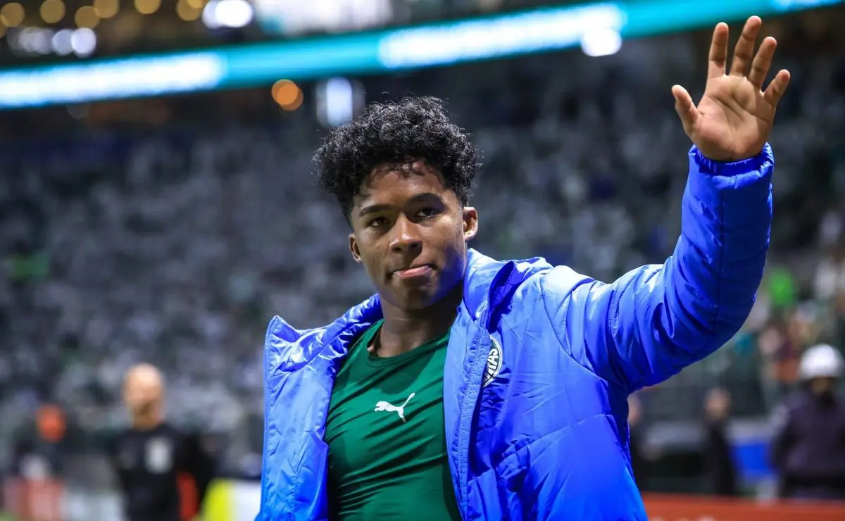 Endrick revela influência de Abel Ferreira e relembra liberdade no Palmeiras