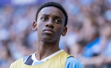 Escalação do Grêmio: Luís Castro define primeira escalação de 2026 e Gabriel Mec é o desfalque na estreia do Gauchão