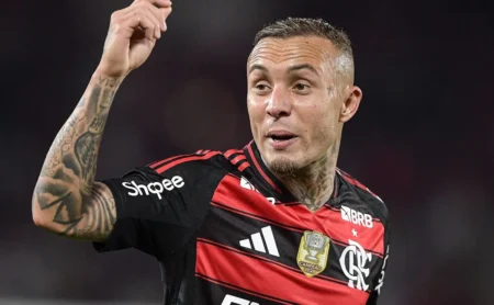 Everton Cebolinha analisa vitória do Fluminense e admite: “Demos mole nos gols”