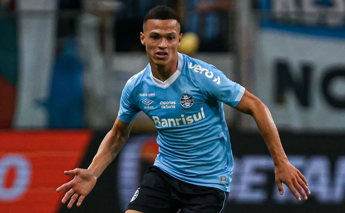 Ex-volante do Grêmio, Darlan é alvo do Mirassol para a Libertadores