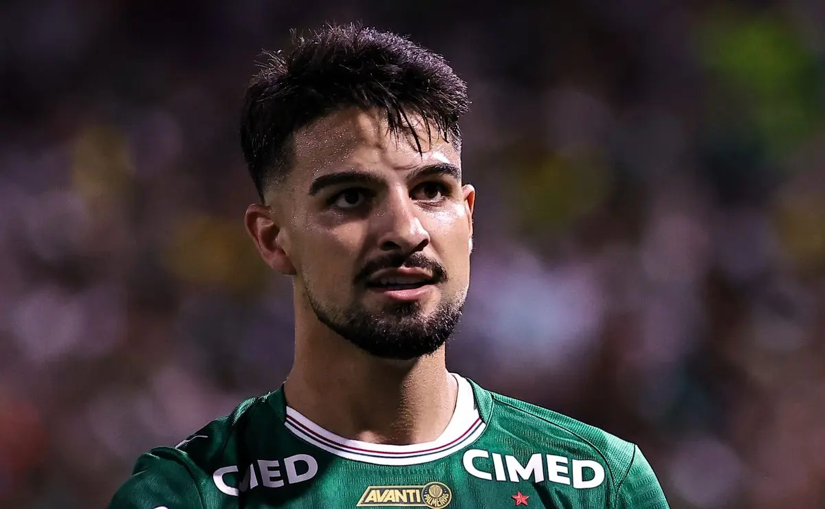 Fenerbahçe decide por Flaco López e Palmeiras entra em alerta