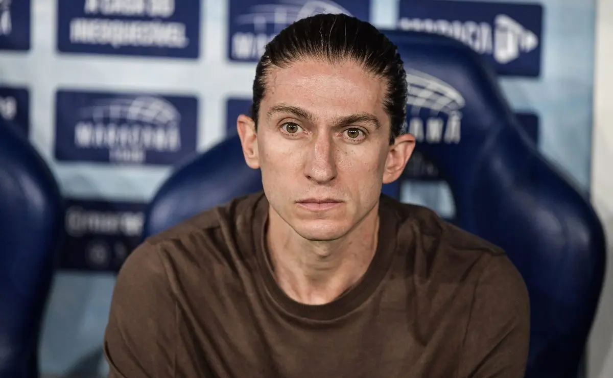 Filipe Luís avalia momento do Flamengo antes da final com o Corinthians: "Melhor do que estamos agora"