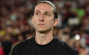 Filipe Luís e Flamengo avançam em reformulação de elenco com novas saídas após Wallace Yan
