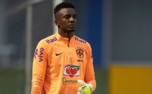 Flamengo altera planos no gol e aposta em opção menos conhecida, com Andrew à frente na fila